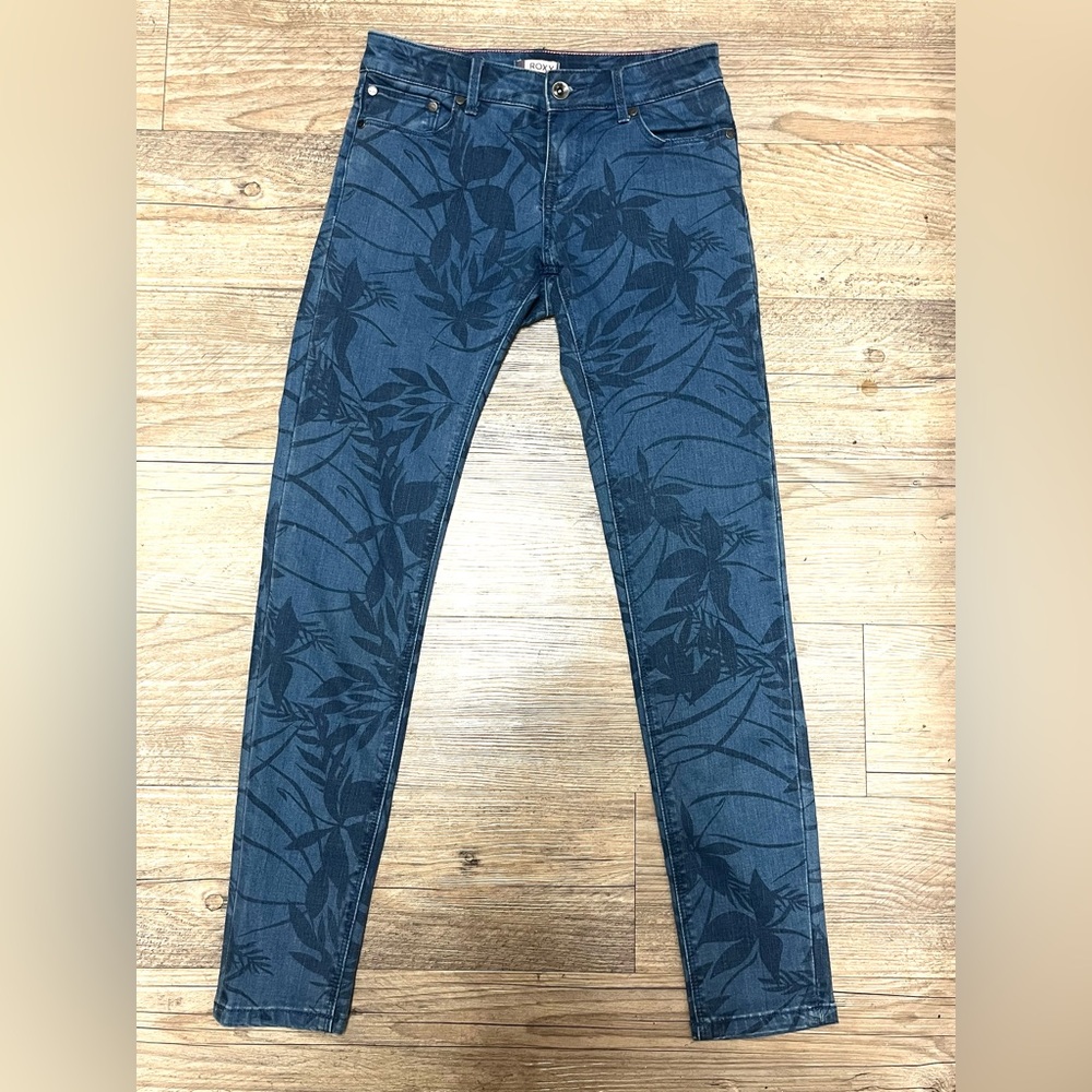Roxy Dark Blue Floral Print Skinny Jeans. Women’s 24